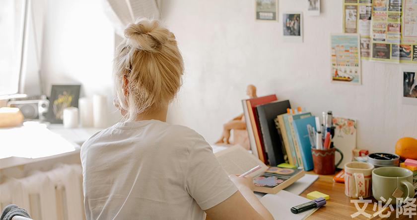 文必降AIGC，文必降论文降重， 文必降论文检测